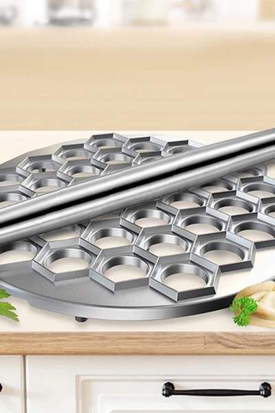 Forma do uszek i pierogów