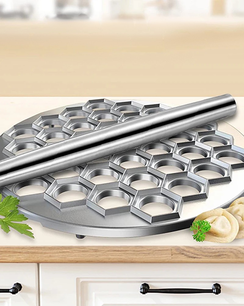 Forma do wycinania uszek i pierogów