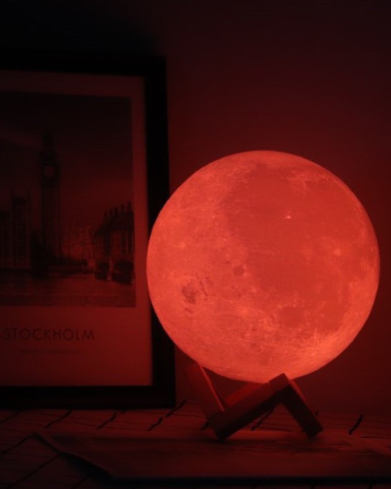 Lampka w kolorze czerwonym