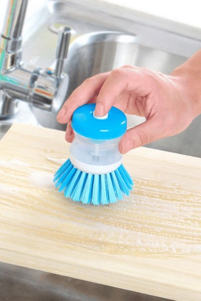 Szczotka do mycia naczyń z pojemnikiem na płyn