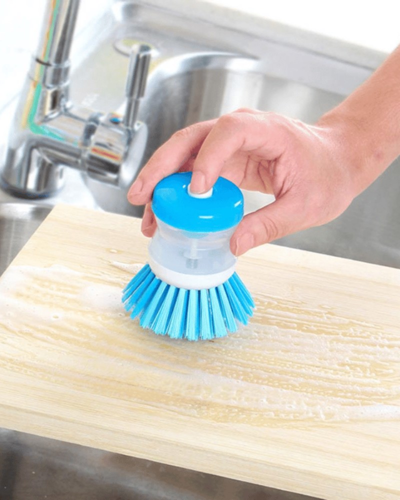 Szczotka do mycia naczyń z pojemnikiem na płyn