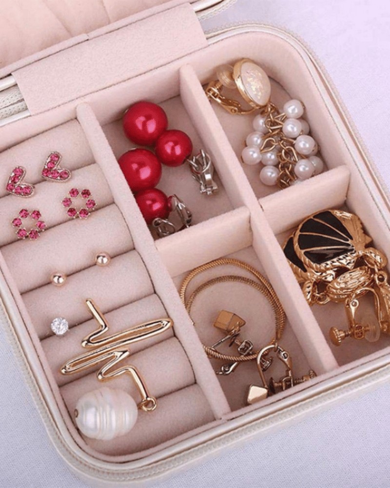 Szkatułka kuferek organizer na biżuterię podróżna 10 cm x 10 cm środek