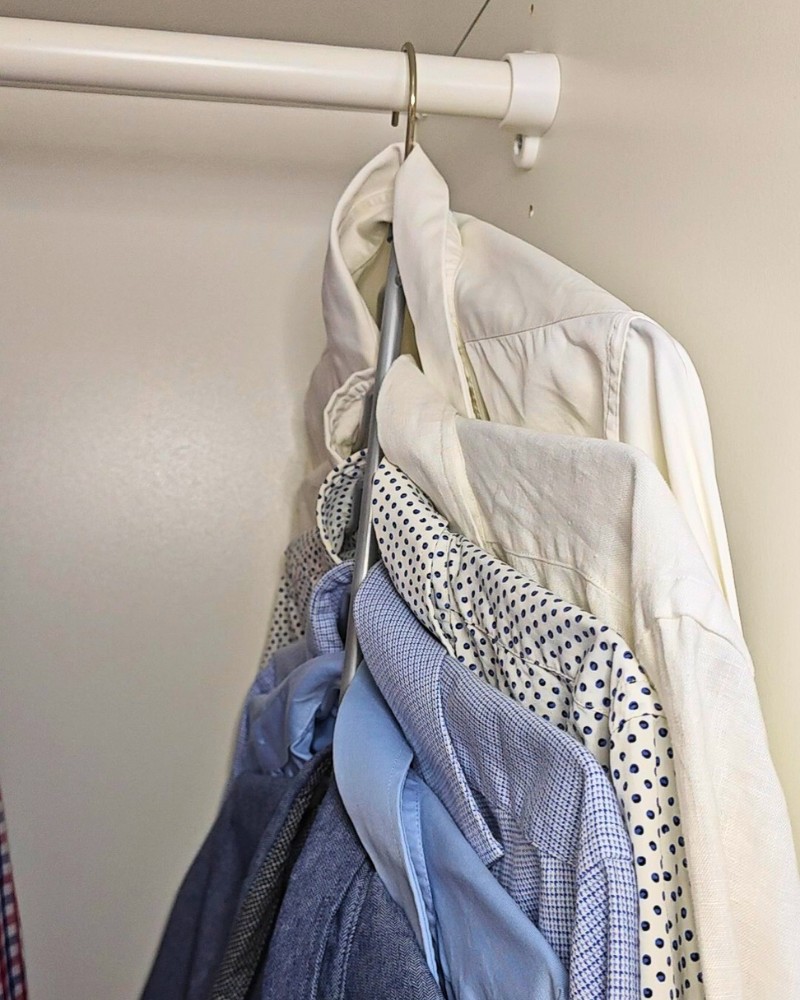 Wieszak na koszule metalowy składany 6w1