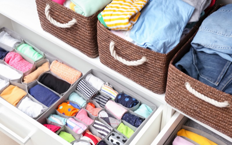 Organizer do szafy na bieliznę