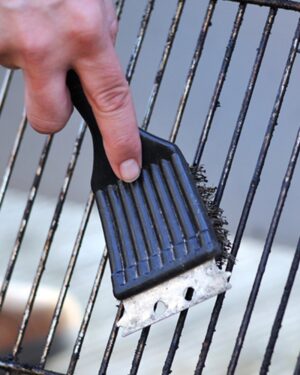 Szczotka skrobak do czyszczenia grilla rusztu 2w1