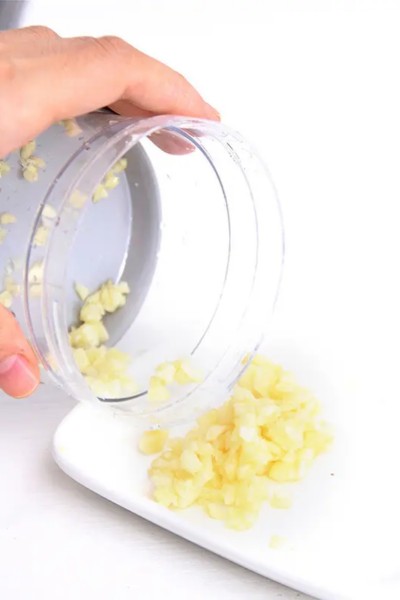 Siekacz szatkownica do cebuli warzyw czosnku obrotowa