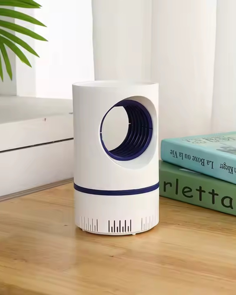 Dzięki tej lampie na muchy w końcu mogę spokojnie gotować i jeść bez insektów w kuchni!