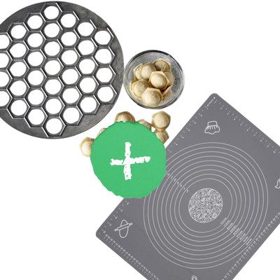 Forma do uszek pierogów mała + stolnica silikonowa